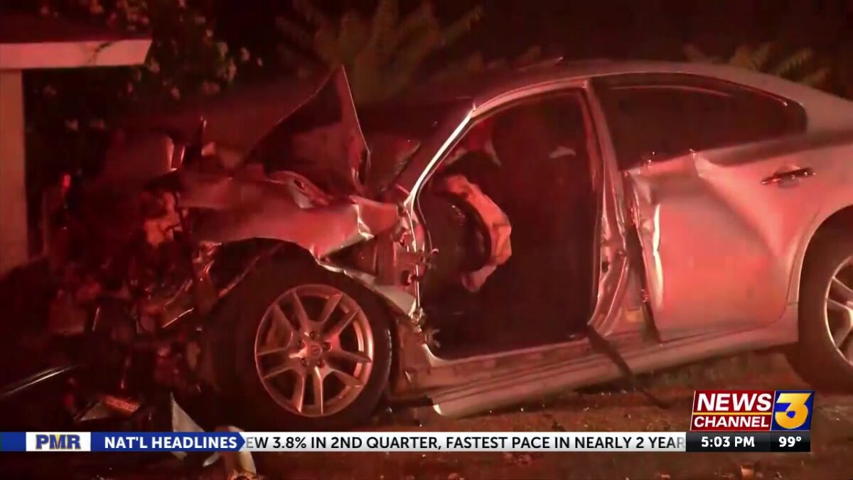 19-year-old arrested after suspected DUI crash with tow truck in Beaumont