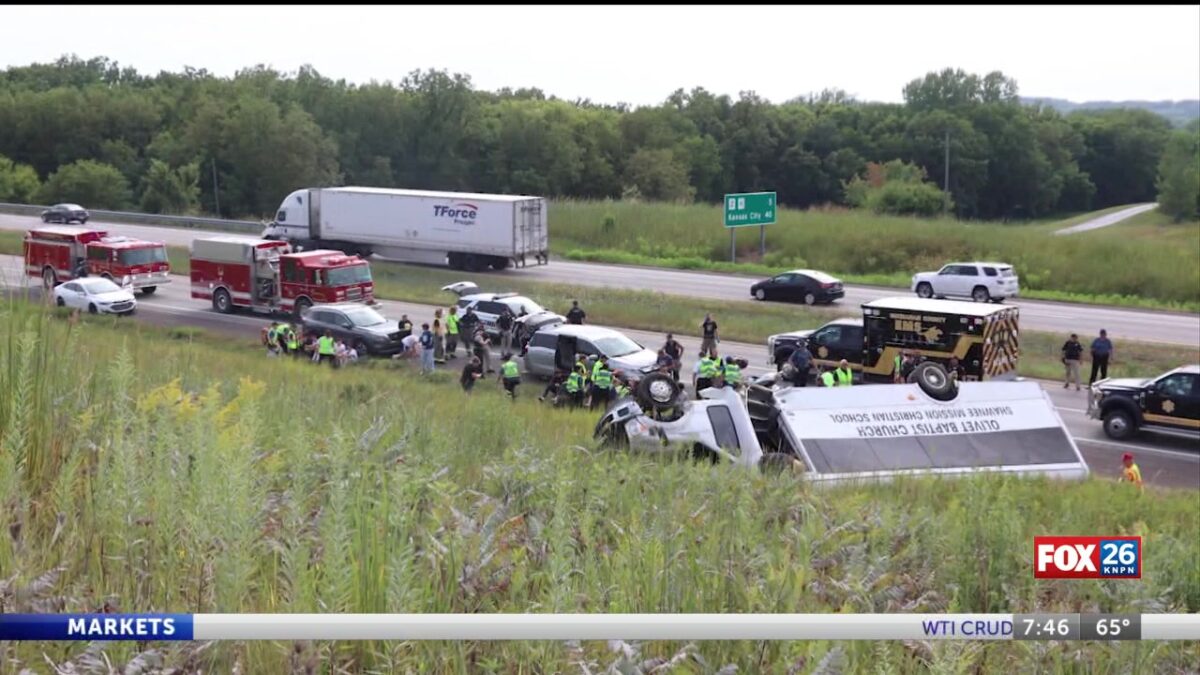 8 injured in bus accident on I-29 Friday evening