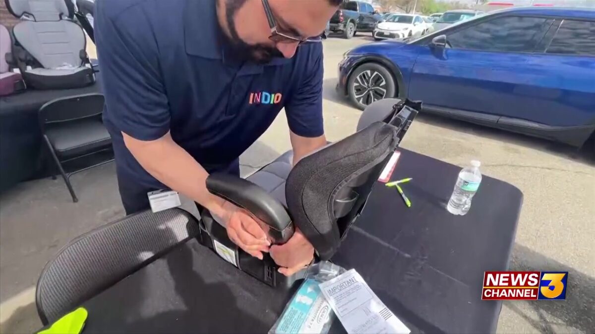 Indio Police hosts children’s car seat safety event