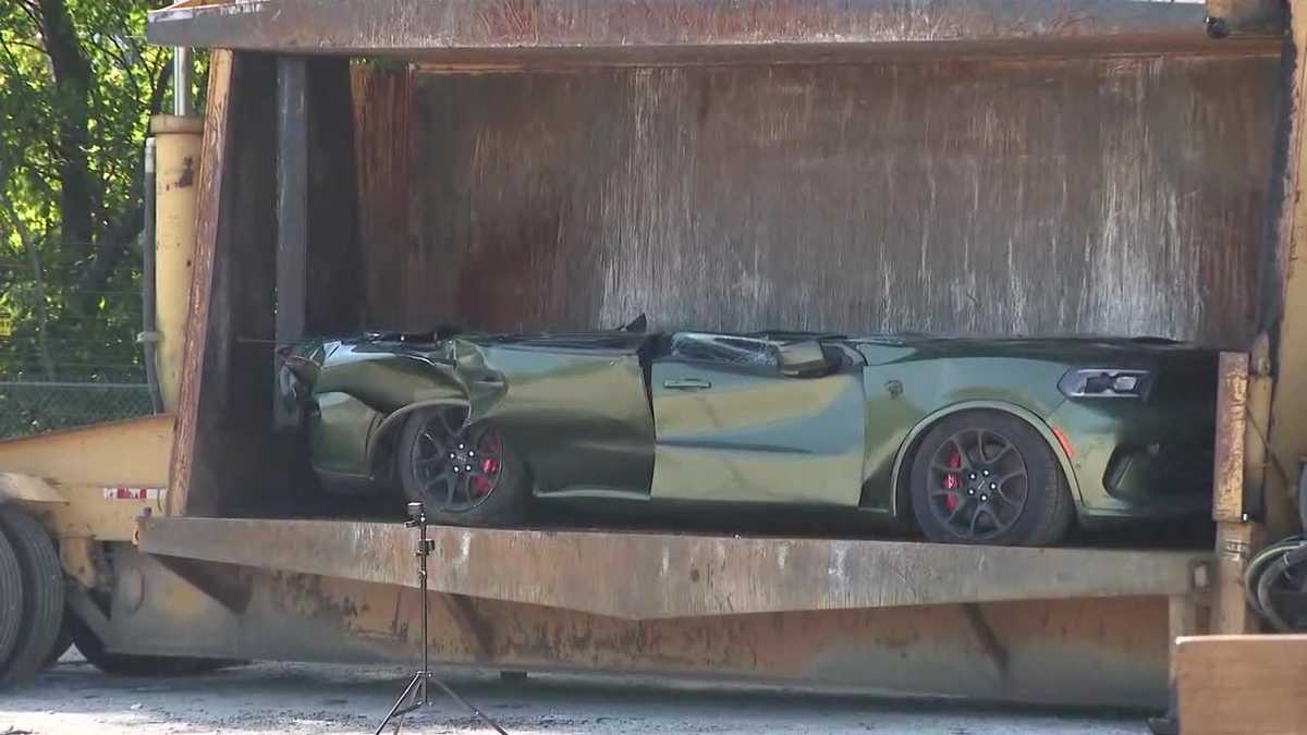 A 2021 Dodge Durango Hellcat