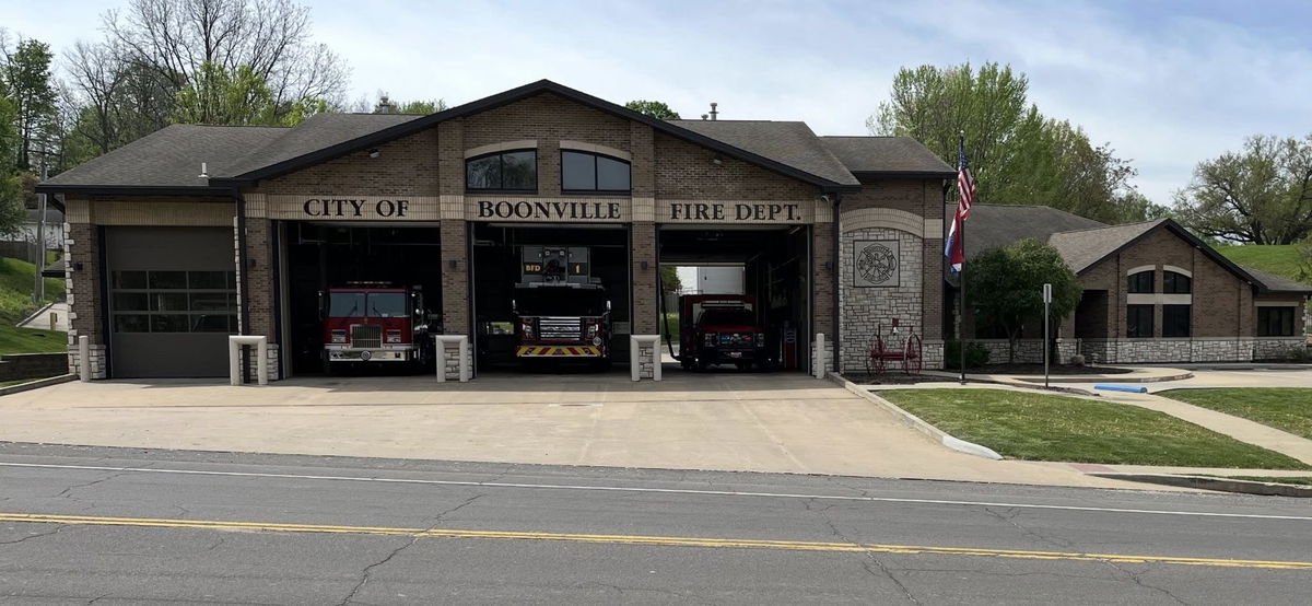 1 person displaced by kitchen fire in Boonville