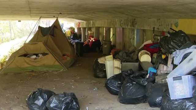 The new amended version highlights a diversion program for people charged with living in an encampment.