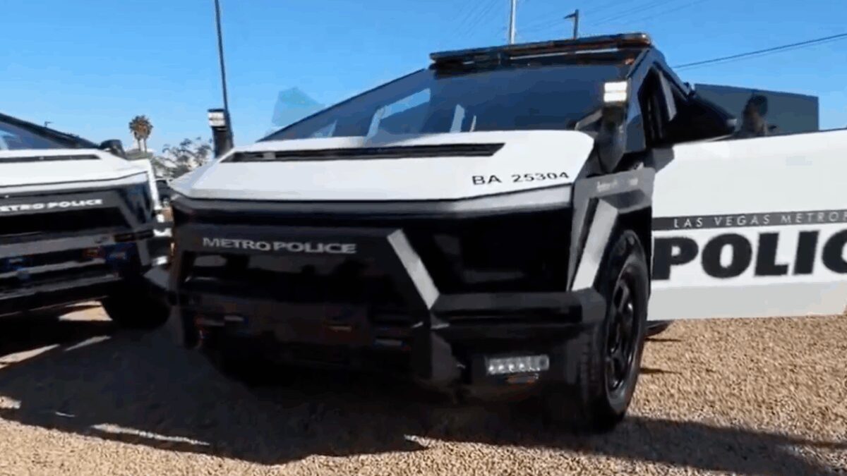 The Las Vegas Metropolitan Police Department unveiled 10 new Tesla Cybertrucks on Tuesday that will join their patrol fleet.