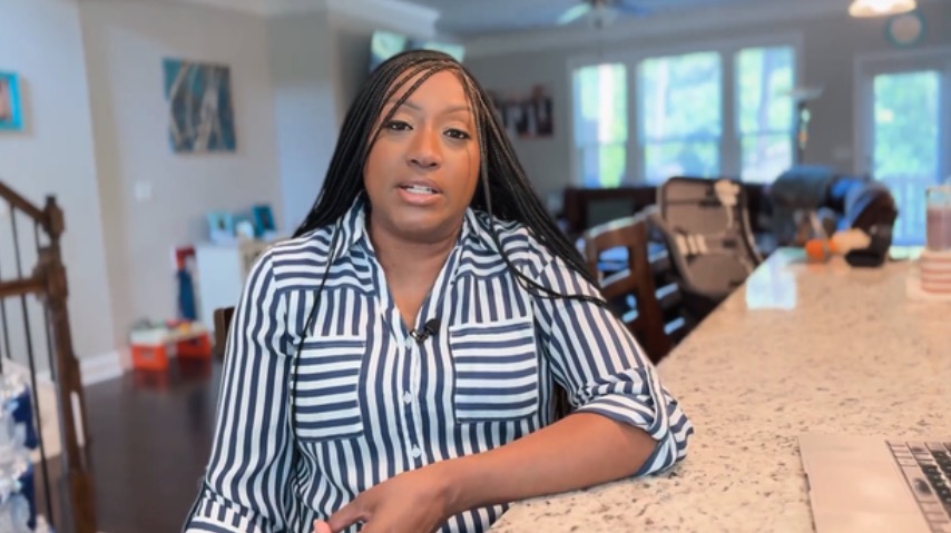 Kenita Smith founded H.O.P.E. Inc. as a single mom to help others break out of the cycle of proverty.