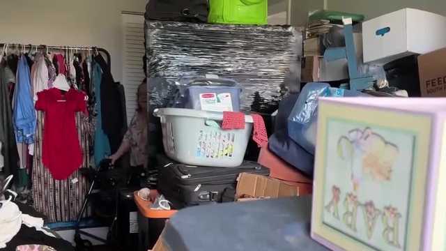 Rose Marie Ditolla says she hired a Fort Lauderdale mover she found on Facebook to take everything from her small Palm Springs apartment to another building less than a mile away. The written price