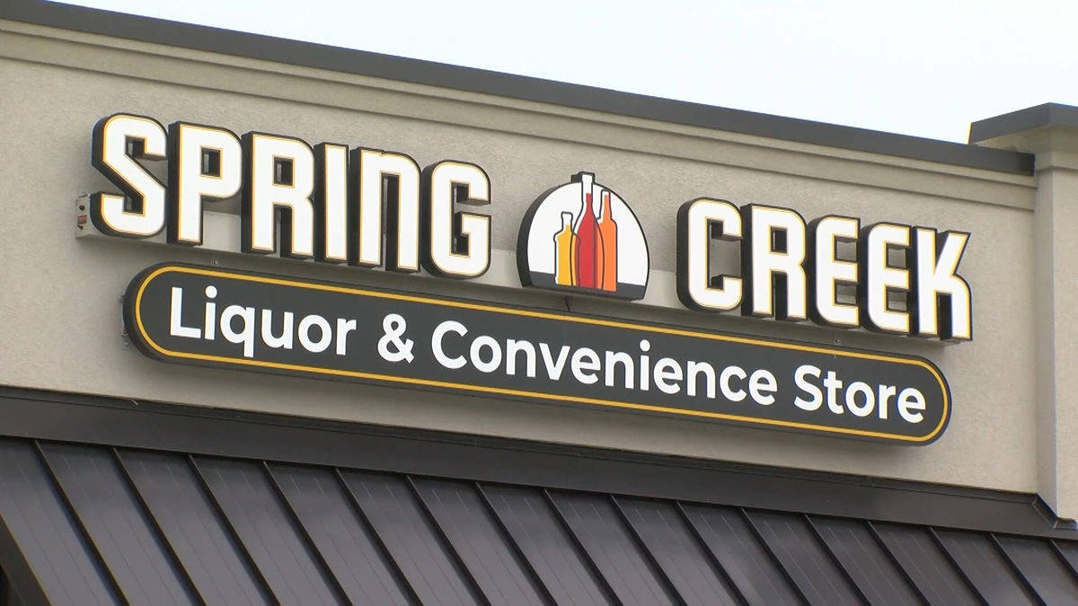 Liquor store owner accused of selling beer without license