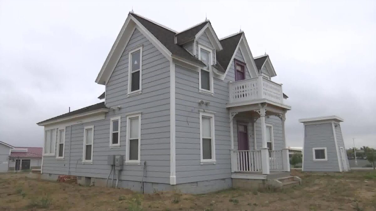 Construction on iconic Santa Maria house
