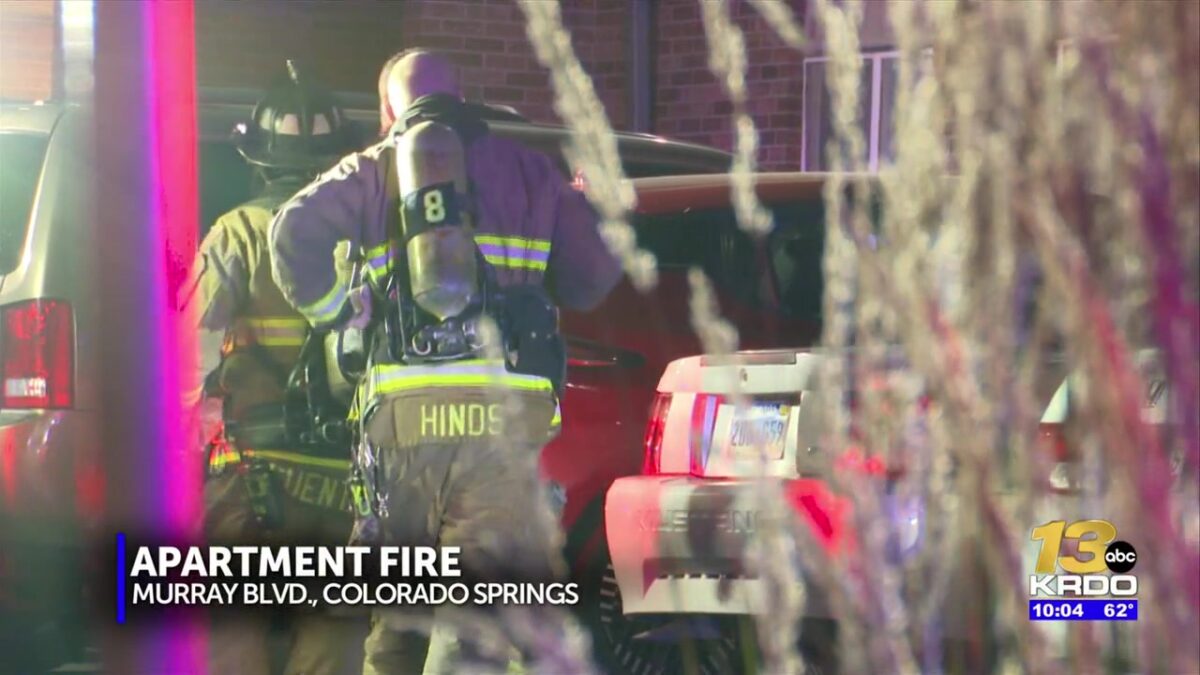 One family displaced in Eastern Colorado Springs apartment fire