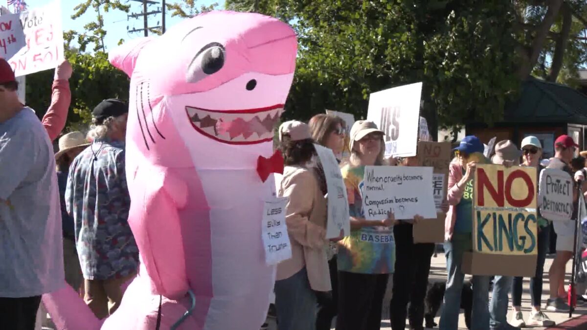 Protesters Gather in the Thousands for “No Kings” Rallies in Carpinteria and Santa Barbara