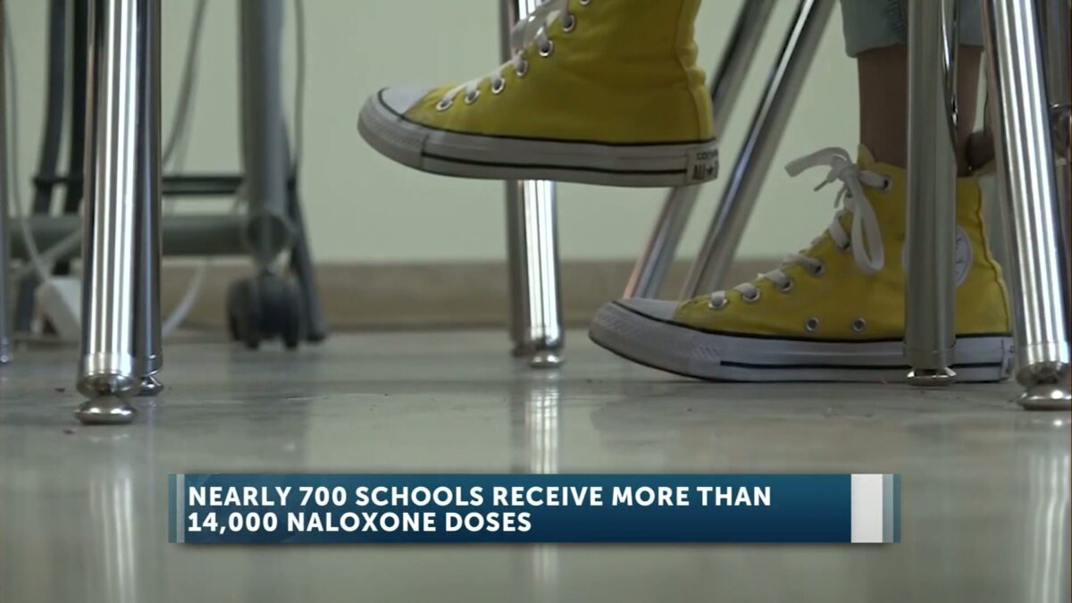 Nearly 700 Oregon schools receive more than 14