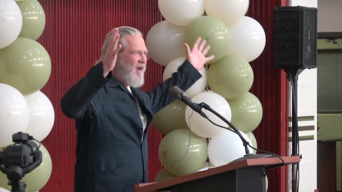 Actor Jeff Bridges Joins Supporters