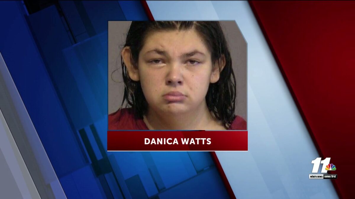 Yuma woman accused of murdering her brother to plead not guilty