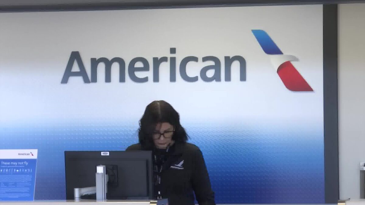 Daily airline service takes off in Santa Maria after nearly a decade
