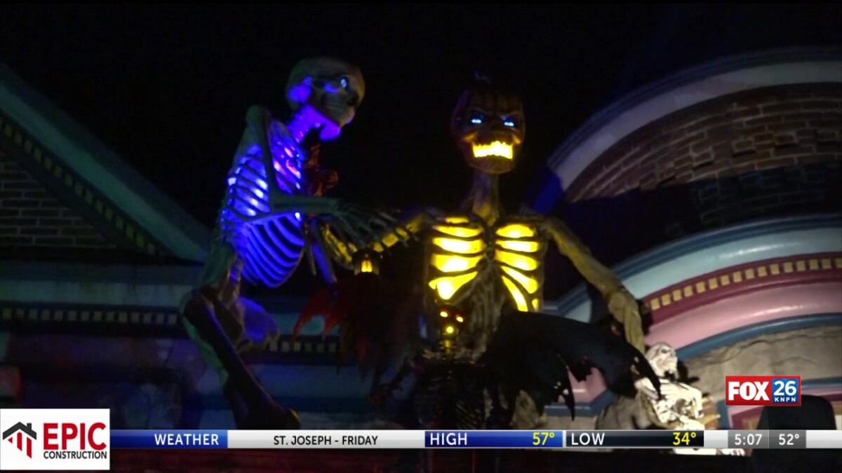 Downtown corner house provides spooky sights for passersby