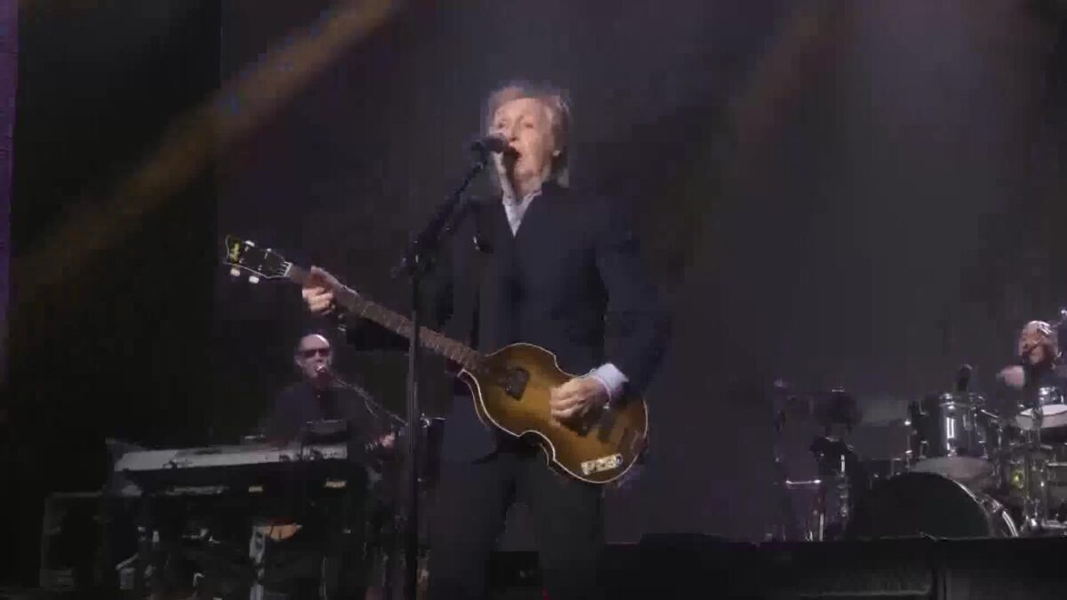 Paul McCartney sells out Santa Barbara Bowl in first stop of “Got Back” tour