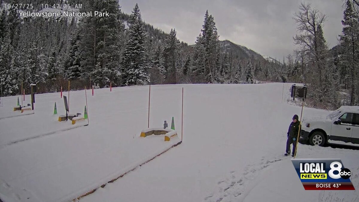 Yellowstone National Park: Major road closures south of Mammoth due to wicked winter weather
