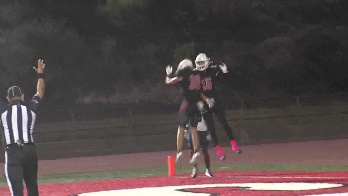 Thursday Football: Bishop Diego moves to 6-0