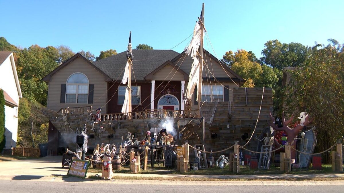 Army veteran Bionner Puerta built a life-size pirate ship Halloween display in Clarksville to give families free interactive experiences.