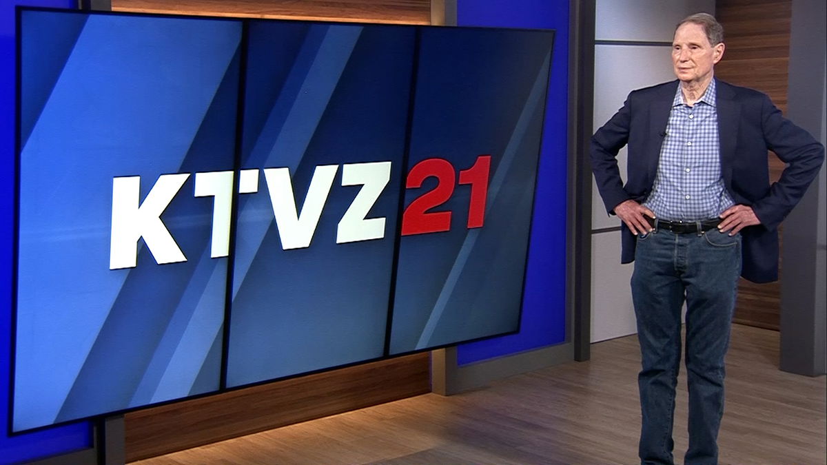 Sen. Wyden talks with KTVZ News about the continuing government shutdown