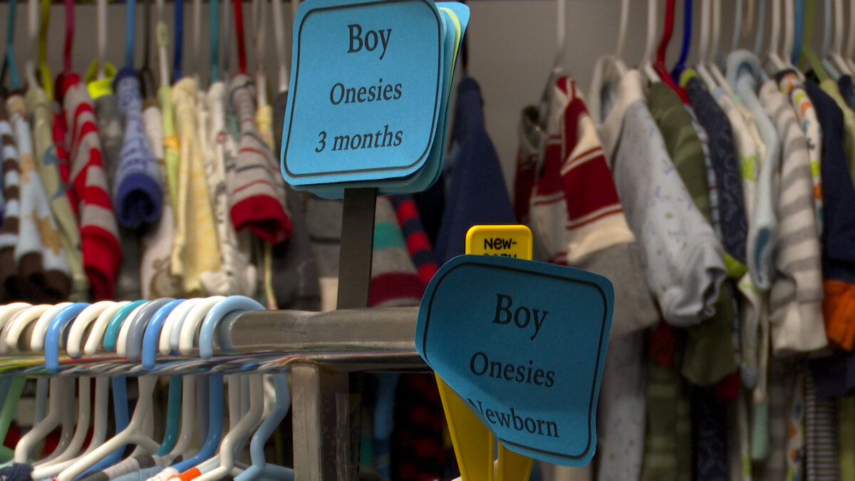 Pregnancy Resource Center receives supply of baby food