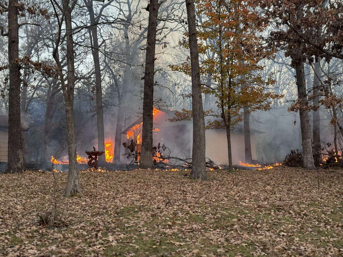 No injuries reported in Camden County garage fire
