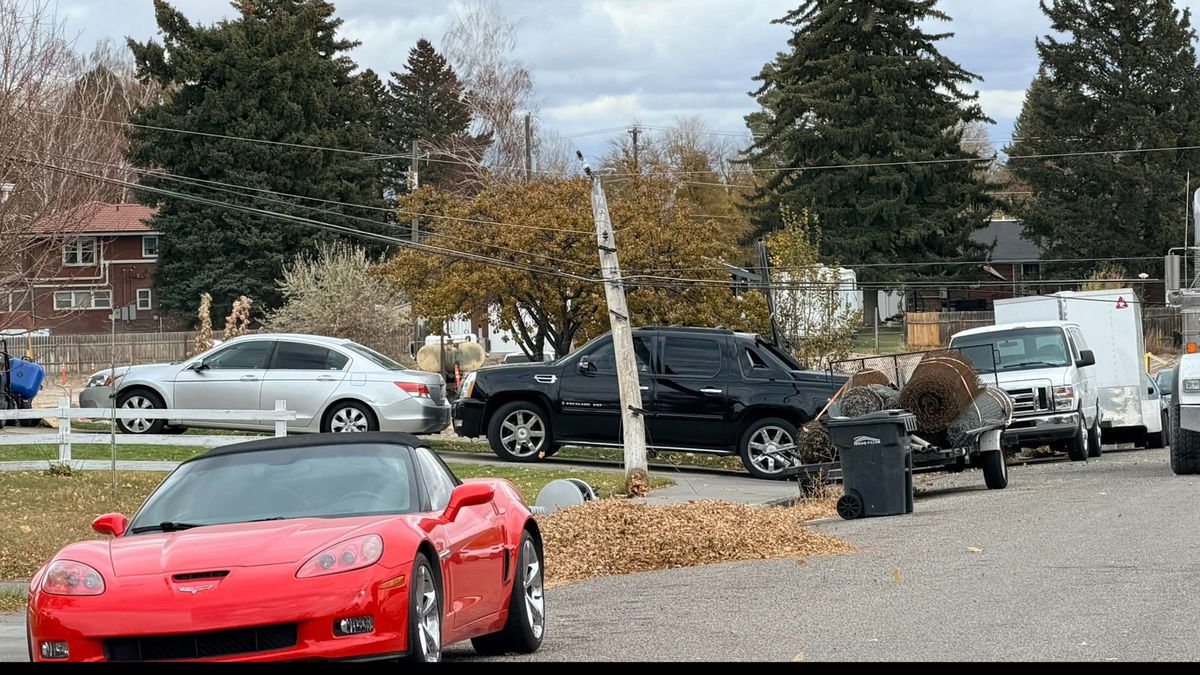Dump Truck collision knocks out power in Idaho Falls neighborhood; 20 customers affected