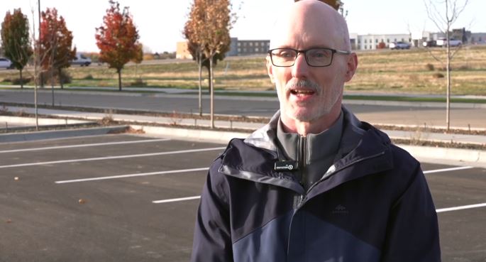 Man says he’s lucky to be alive after car crash