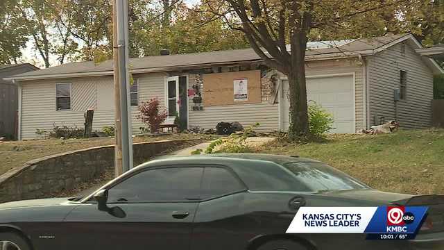 Third graders at Thomas Hart Benton Elementary School are being recognized for quick thinking that helped save a dog trapped inside a burning home near their school.