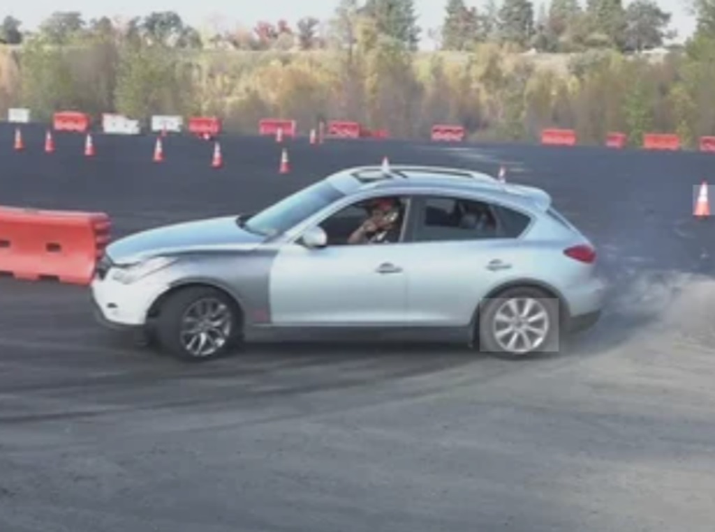 A Sacramento skid pad for drivers to do donuts all day long aims to give them the thrill of spinouts without the threat of arrest.