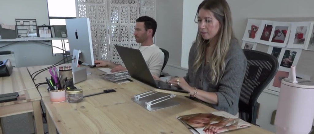 A Park City jewelry company is seeing a surge in business after pop superstar Taylor Swift was photographed wearing one of its pieces.