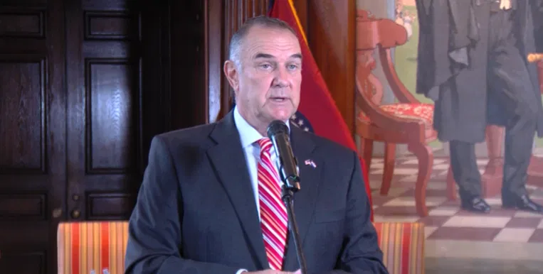 Missouri governor to spend millions on food programs amid federal government shutdown