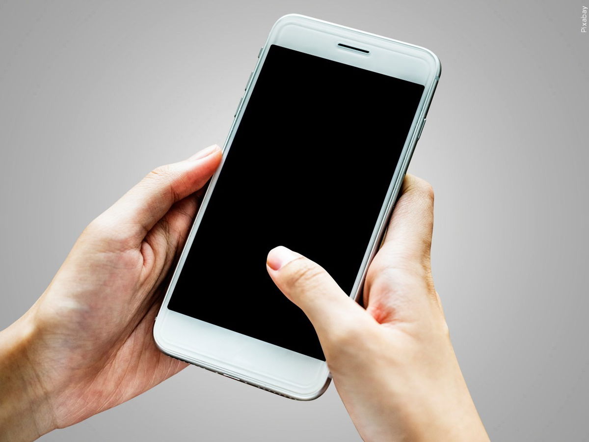 Coachella Valley seniors target for AI voice clone scams