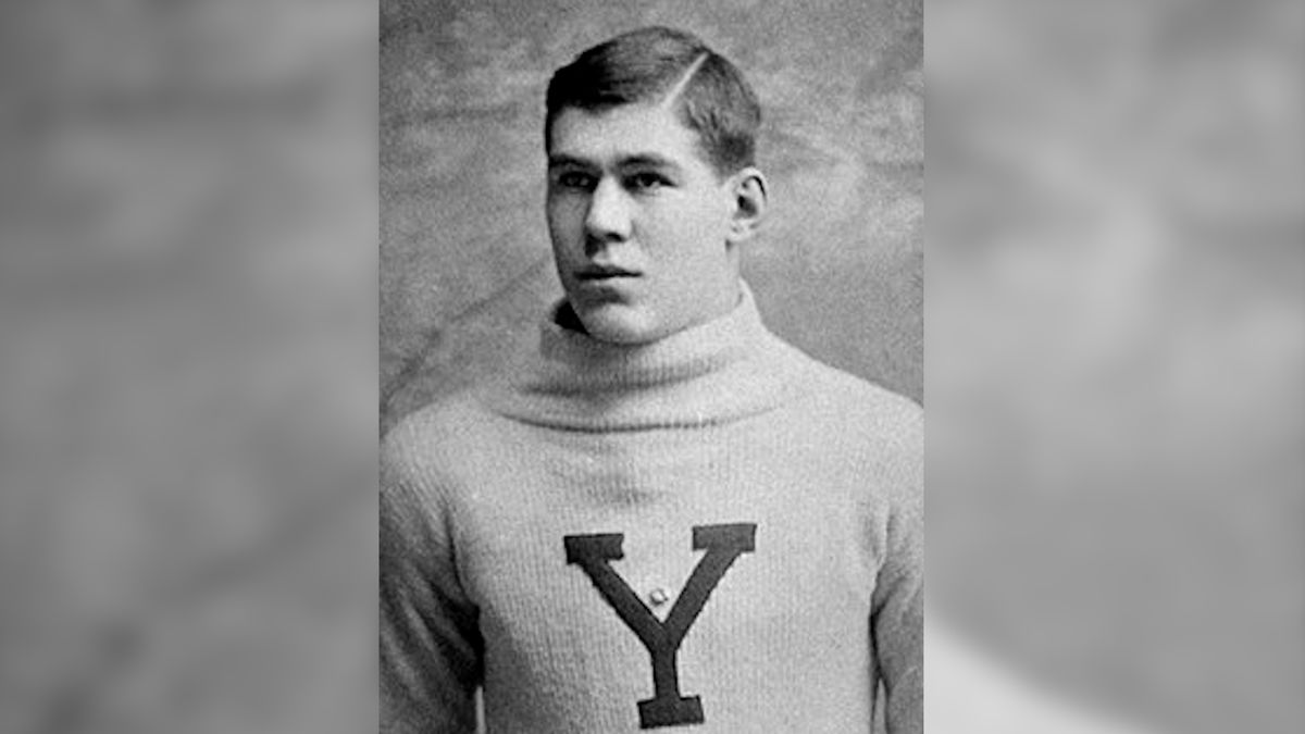 This Date with 8: November 12