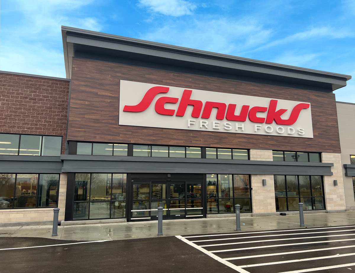 Schnucks accepts donations for food banks as shutdown continues