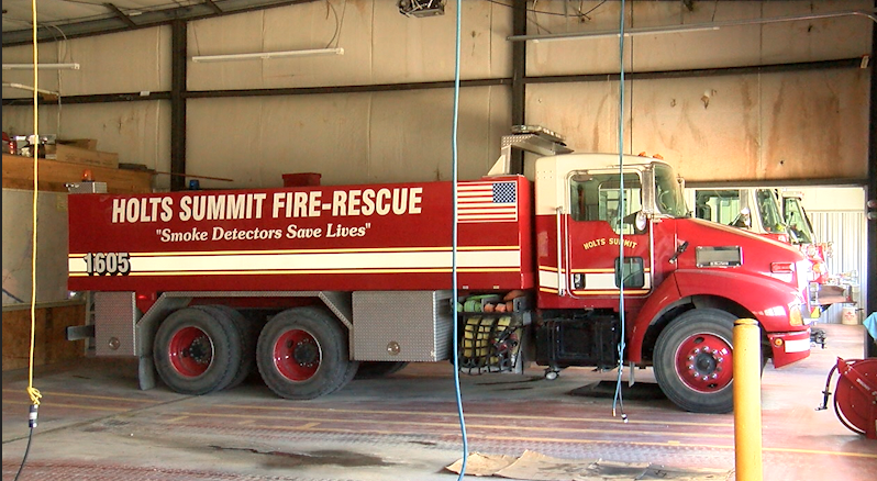 Holts Summit fire under investigation after home loss