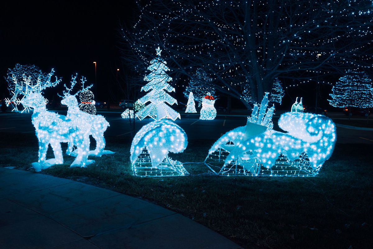 Veterans United announces final drive-thru holiday lights display