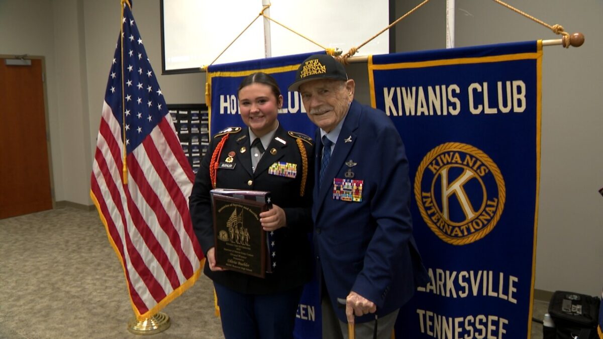 Two people would seem quite different. They grew up in different ways and from different parts of the country. They're even 85 years apart in age. None of that matters in this wonderful friendship.