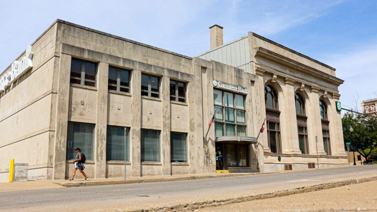 Downtown Commerce Bank building to be purchased and renovated by Craig Realty Group