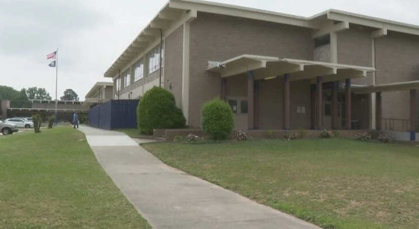 To advance to finalist status