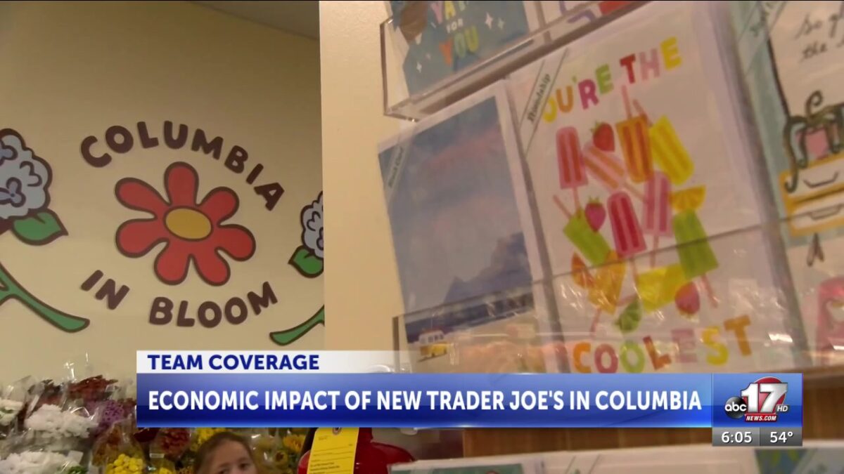 Columbia Trader Joe’s opening brings out hundreds of people and adds dozens of jobs
