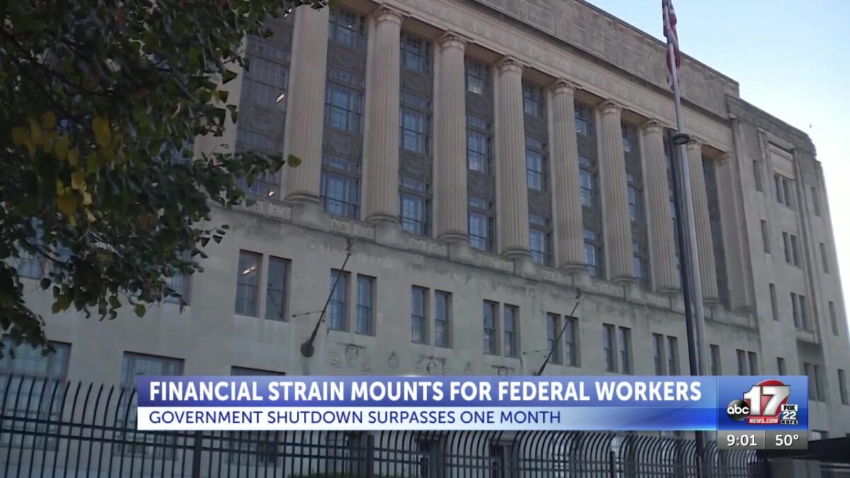 Financial strain mounts for federal workers amid prolonged shutdown