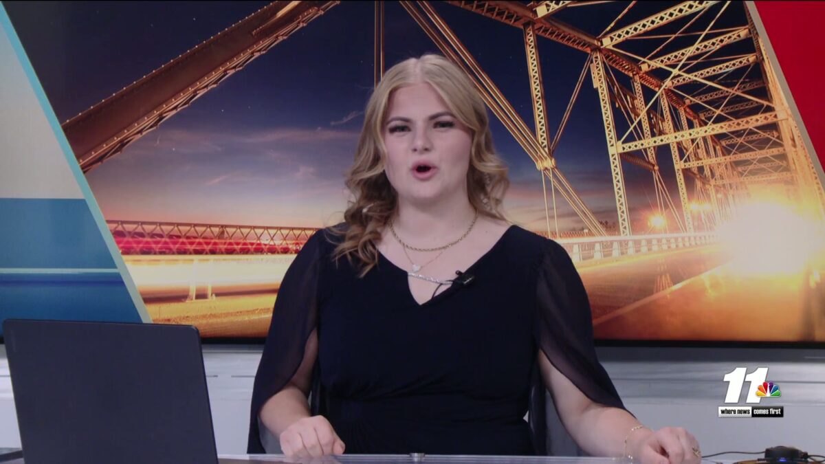 Lerner and Rowe host Thanksgiving meal giveaway at Yuma Fairgrounds