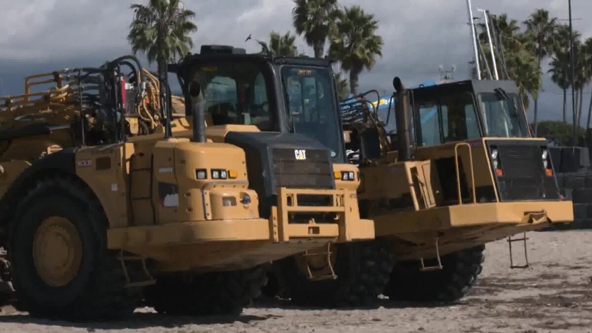 A Break in Rain Gives Workers and Businesses the Chance to Rebound