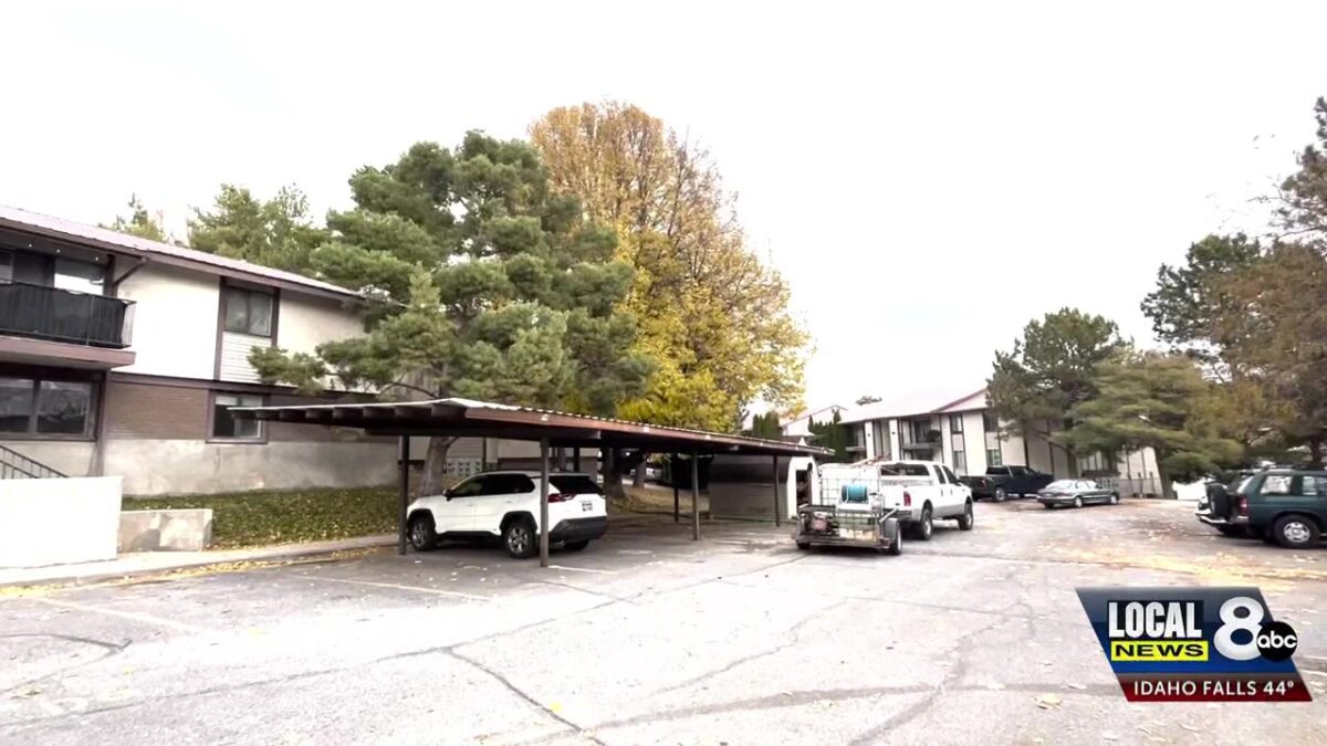 Fairway Condominiums in Pocatello Flood as Crew Pumps Water Out