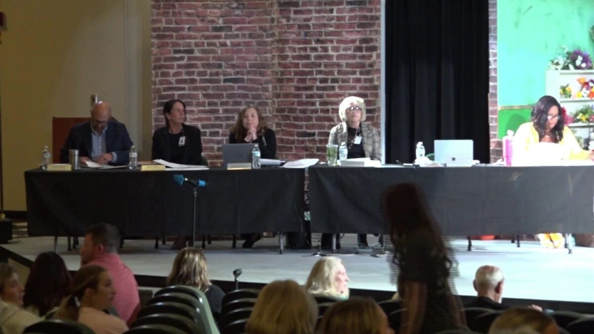 SJSD tightens budget