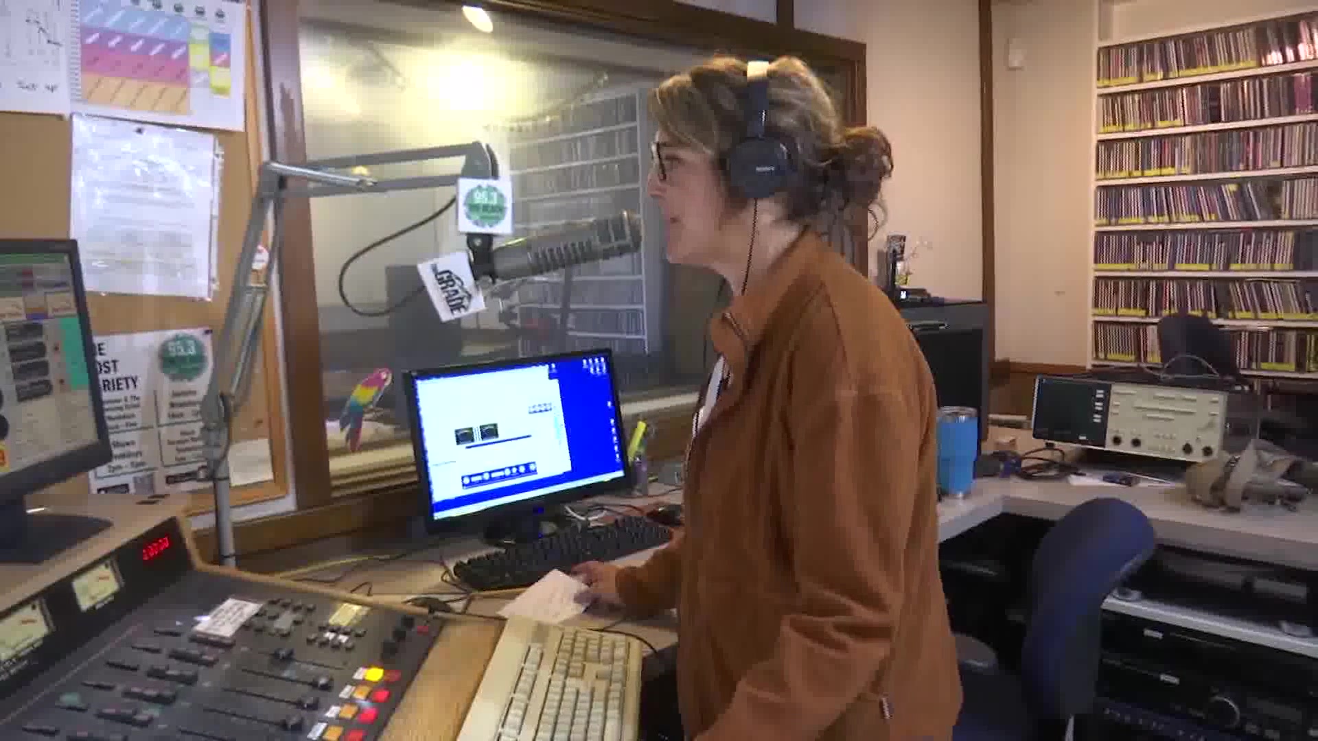 Turkey Drive: Dimes Media radio stations helping promote annual fundraiser for 10th straight year