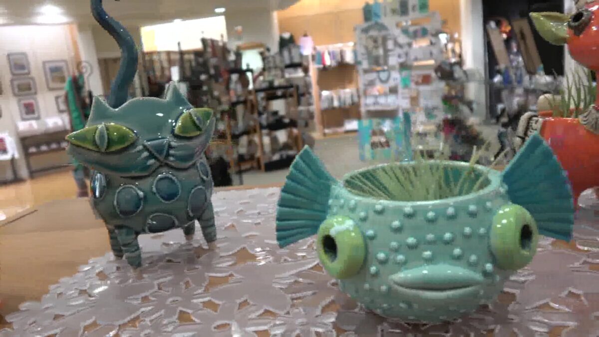 A Crimson Holiday Store Offers Holiday Galore with 46 Crafters and Artists in One Stop