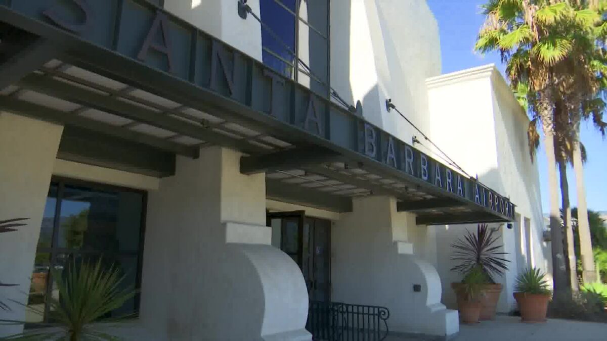 Ongoing Federal Shutdown Keeps Travelers Nervous About Flights