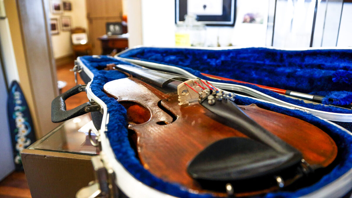 Historic fiddle owned by Joseph Robidoux restored in new music exhibit at Robidoux Row Museum