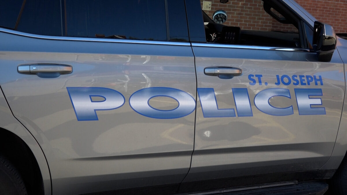 Law enforcement urges shoppers to stay safe this holiday season